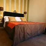 Maison d'hôtes La Rocca Guest House&spa Montefalco