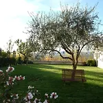 Maison d'hôtes La Rocca Guest House&spa 4*