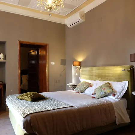 La Rocca & 4*