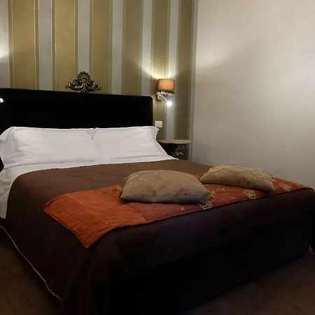 La Rocca & 4*