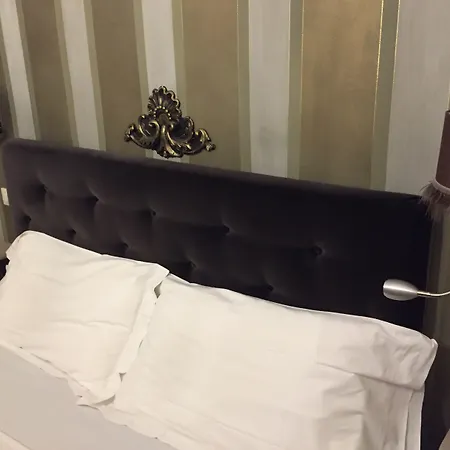 La Rocca & 4*